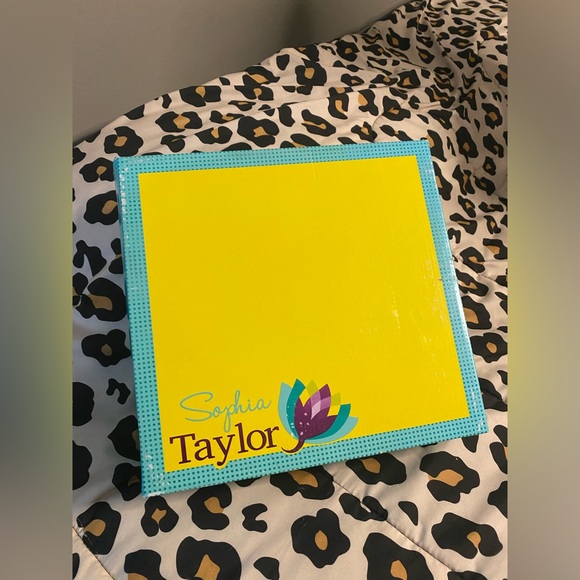 NWT White Heeled Boots - Picture 2 of 4